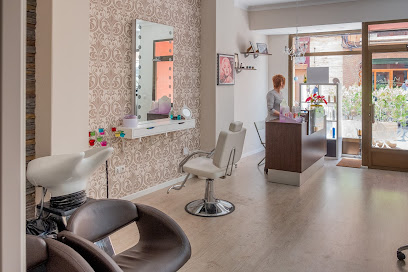Ana Monzón Estilistas | Peluqueria en La Eliana / Valencia