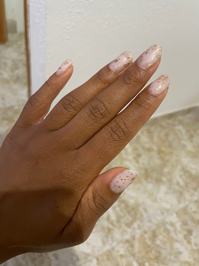 Hello Nails | Salón de Manicura y Uñas en Vic / 