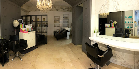 Peluquería y Estética Burón | Peluqueria en Sevilla / Sevilla