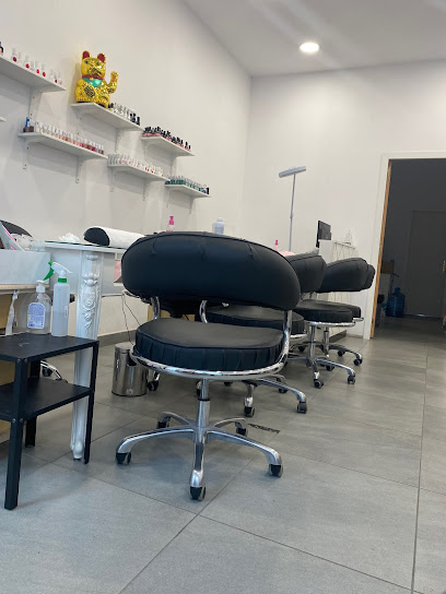 Lucky | Salón de Manicura y Uñas en Sitges / 