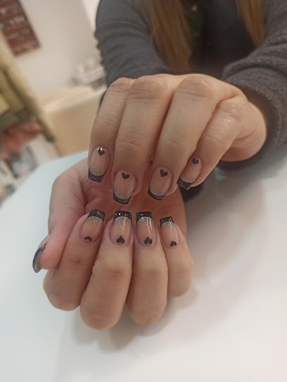 DNails and lashes | Salón de Manicura y Uñas en Madrid / 