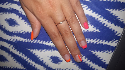 Hello Nails | Nou Barris | Salón de Uñas y Manicura en Barcelona