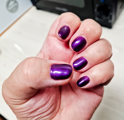 Hello Nails | Salón de Manicura y Uñas en Gijón / 