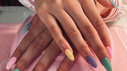 Tus Manos en las Mias | Salón de Manicura y Uñas en Torres de la Alameda / 
