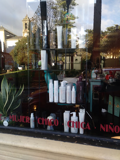 La Pelu de Lola | Peluquería en Ferrol / La Coruña