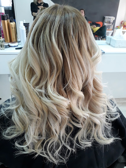 VARAL estilistes | Peluquería en Sabadell / Barcelona