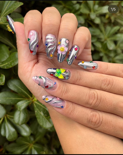 Ririt Nails | Salón de Uñas y Manicura en Mahón
