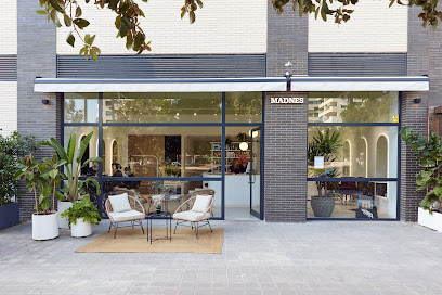 Madnes Salón | Peluquería en Alicante / Alicante