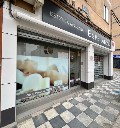 Esperanza Carballo | Peluquería en Cuenca / 