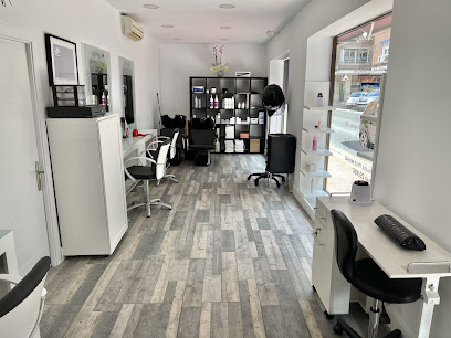 Peluquería Laura Melenciuc | Peluquería en Alcalá de Henares / Madrid