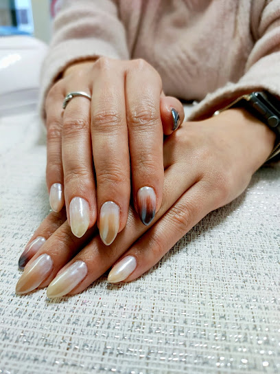Stiletto Beauty & Nails | Salón de Manicura y Uñas en Zaragoza / 