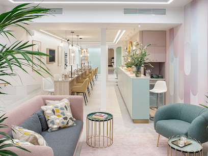MUSA Nails & Beauty BAR | Salón de Uñas y Manicura en Barcelona