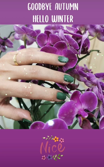 Ling ling | Salón de Uñas y Manicura en Barcelona