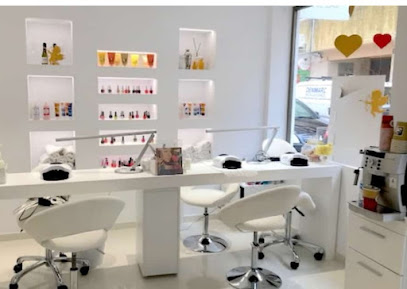 B Estética O P I Nail Bar | Salón de Uñas y Manicura en Ibiza