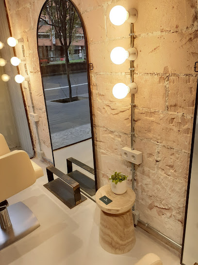 Macaro by Carmen Iglesias | Peluquería en Barcelona / Barcelona