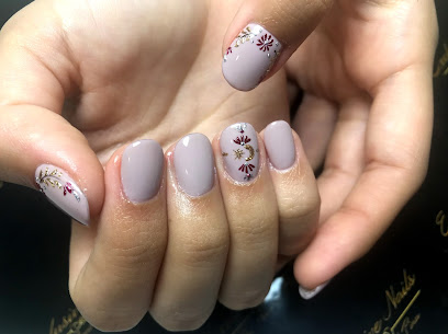 Exclusive Nails By Anabel Pina | Salón de Manicura y Uñas en Alicante / 