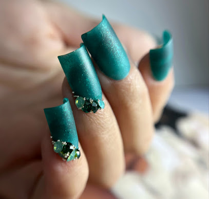Ismaray Rodriguez Nails Artist | Salón de Manicura y Uñas en Vecindario / 