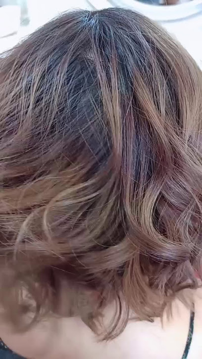 BLONDIES ESTILISTAS | Peluqueria en Rivas-Vaciamadrid / Madrid