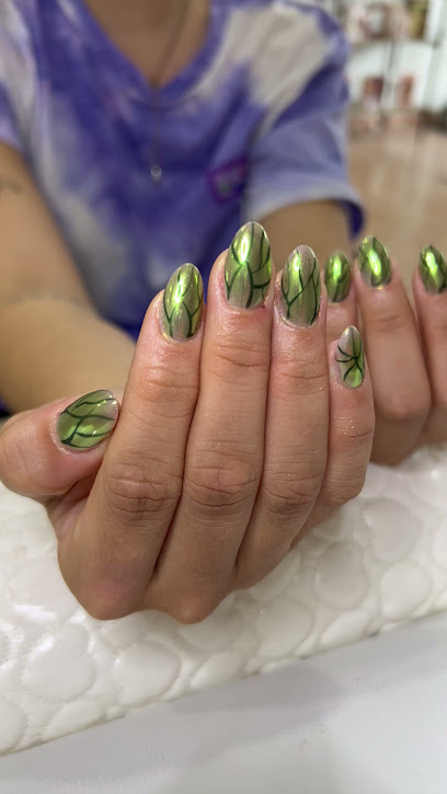 Lua Nails | Salón de Manicura y Uñas en Pineda de Mar / 