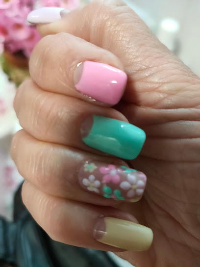 Frida Nails | Salón de Manicura y Uñas en Cartagena / 