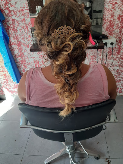 PELUQUERIA y ESTETICA NUEVO ESTILO | Peluqueria en Chipiona / Cádiz