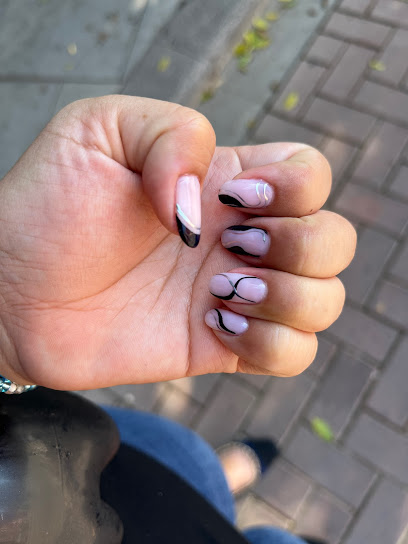 Uñas Lily | Salón de Manicura y Uñas en Valencia / 