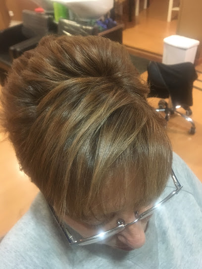PELUQUERÍA ROMÁN UNISEX | Peluquería en Torres de la Alameda / Madrid