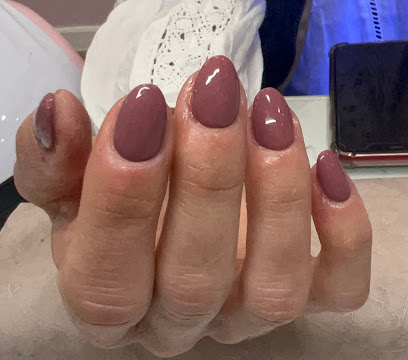 Violetta | Nails Salón | Salón de Uñas y Manicura en Cartagena