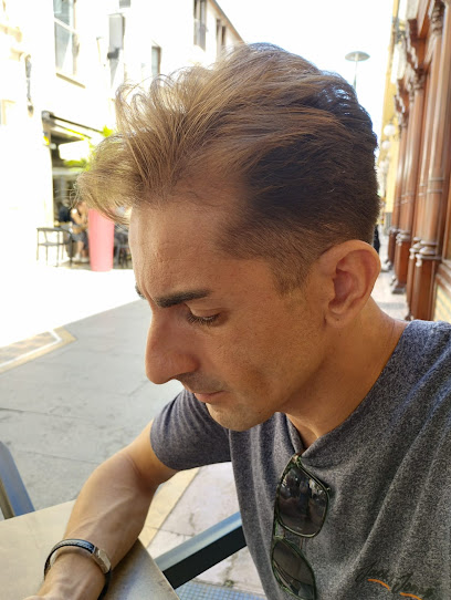 Hernann | Peluquería en Ronda / 