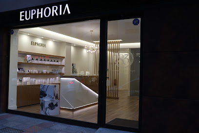 EUPHORIA 83 | Peluquería en León / 