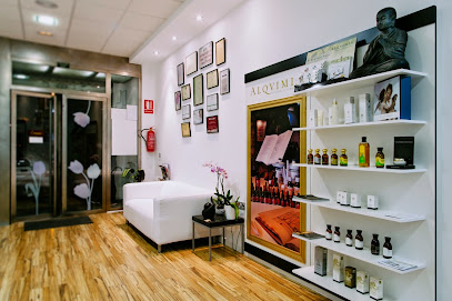 Rosana Quiros | Peluquería en Estepa / 