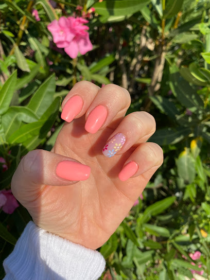 Hello Nails | Salón de Uñas y Manicura en Marbella