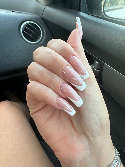 Luce tus uñas | Centro de Estética en Cunit