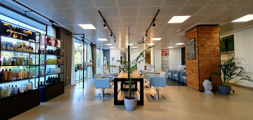 Laura del Toro – Beauty Experience | Peluqueria en Torremolinos / Málaga