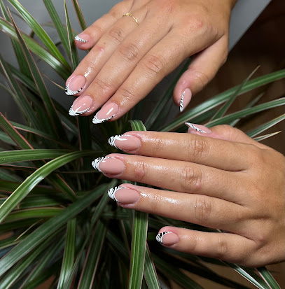 Amy Beauty Studio | Salón de Uñas y Manicura en Tarragona