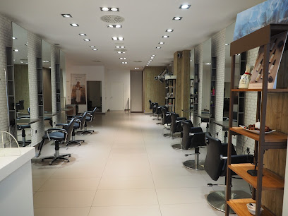 Juan Manuel Arce | Peluquería en Burgos / Burgos