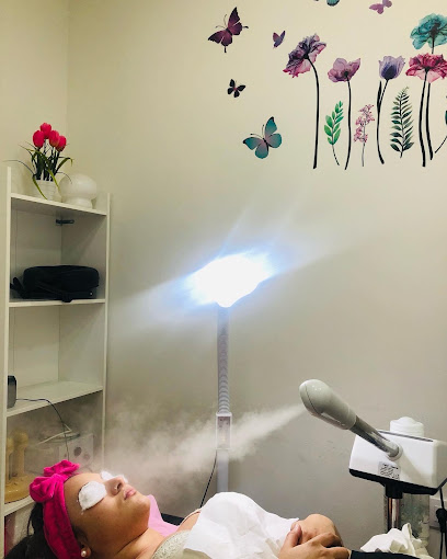 Evelyn Centro de Estética | Peluquería en Sevilla / 