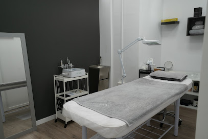 Clínica Lou | Peluquería en Valencia / 
