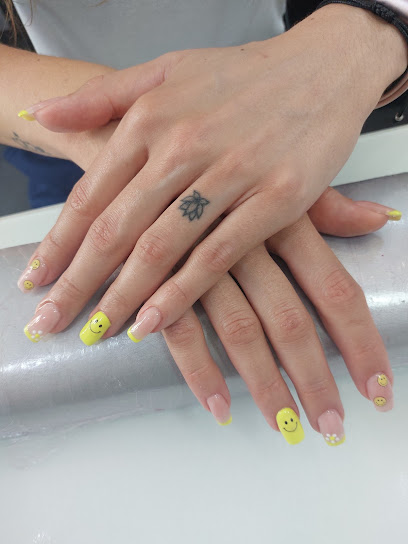 Queen Nails | Salón de Manicura y Uñas en Madrid / 