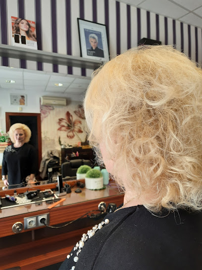Peluquería y Estética Sara Barrio | Peluquería en Mansilla de las Mulas / León