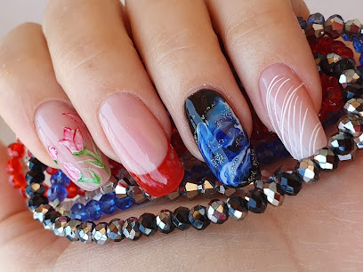 Tina Pantea Nails | Salón de Manicura y Uñas en Castellón de la Plana / 