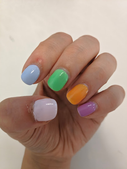Luisa | Centro Uñas | Salón de Manicura y Uñas en Barcelona / 
