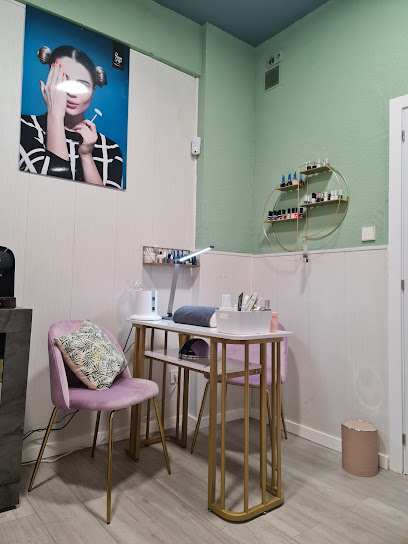 Ivvo Esthetic | Peluquería en Madrid / 