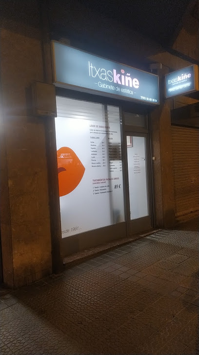 Itxaskine | Peluquería en Getxo / 