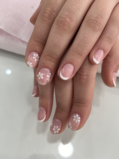 Nails Studio By Marluc | Salón de Uñas y Manicura en Badalona