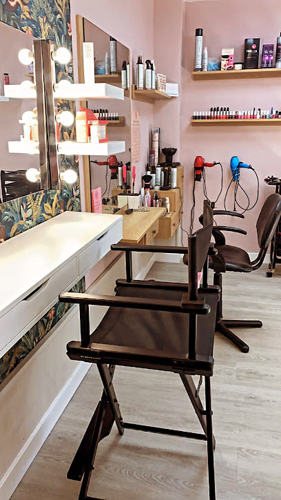 Lidia – Peluquería y  Estética | Peluqueria en Güímar / Tenerife