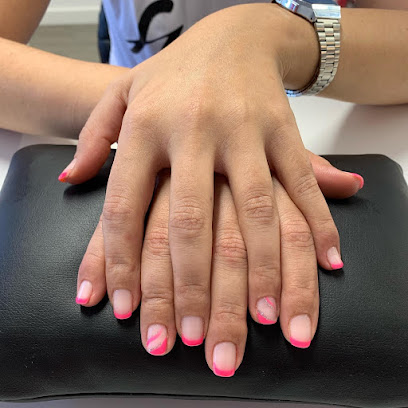 Ni Dulces Ni Canallas | Salón de Manicura y Uñas en Torres de la Alameda / 