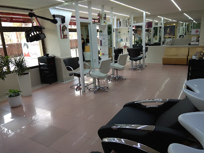 Dania Peluquerías | C. de Sta. Clara, 14 | Peluquería en Zamora / Zamora
