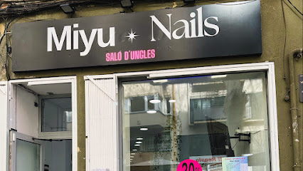 Miyu Nails and Lashes | Salón de Uñas y Manicura en Barcelona