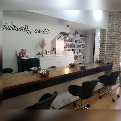 Rosa Jordan | Peluquería en Montalbán de Córdoba / 